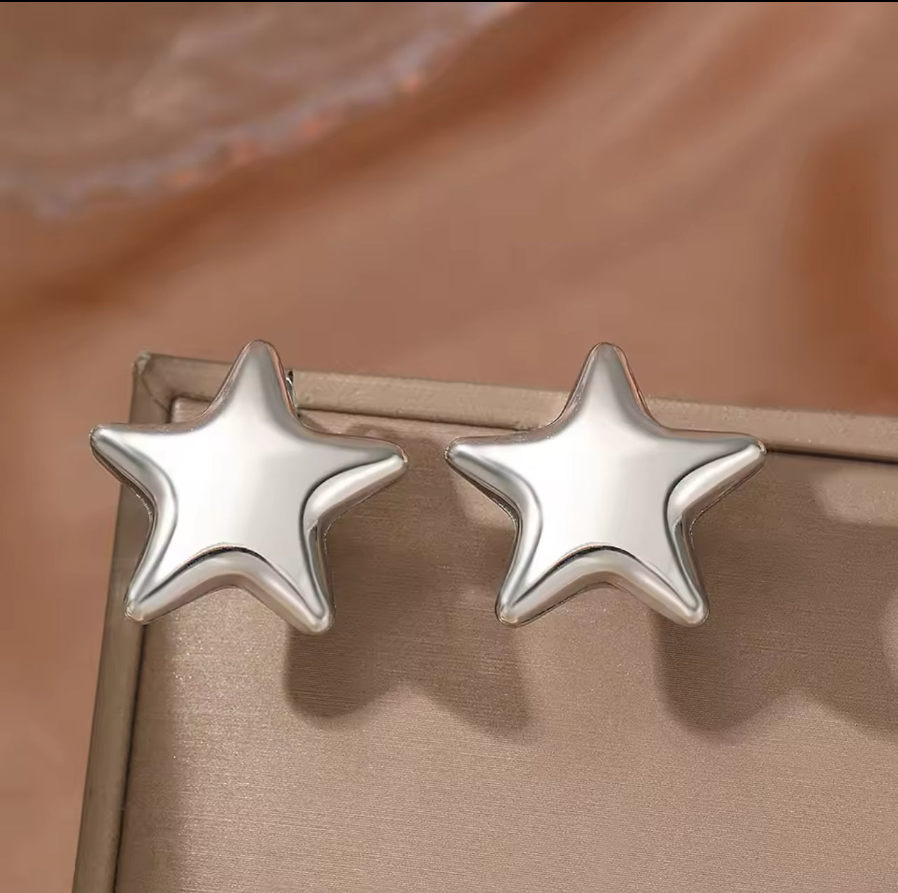 Maxi Star Earrings
