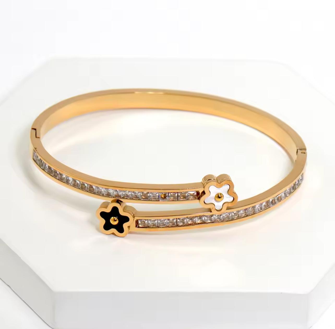 Flower Bracelet Set
