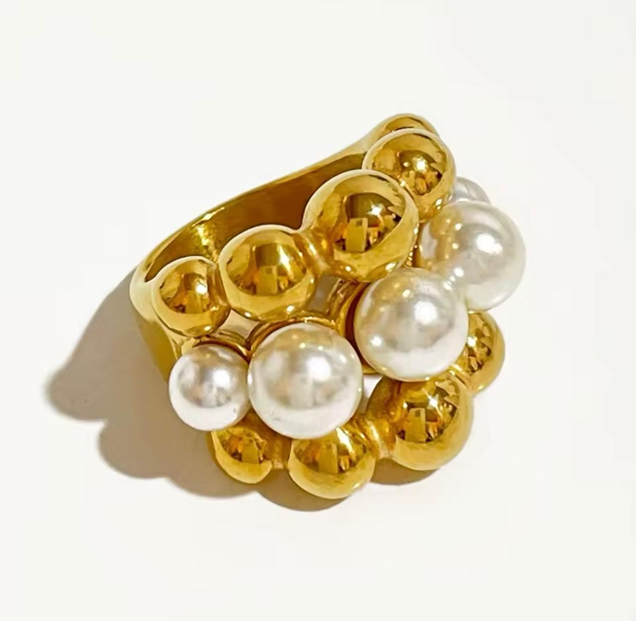 Bold Pearl Cluster Ring