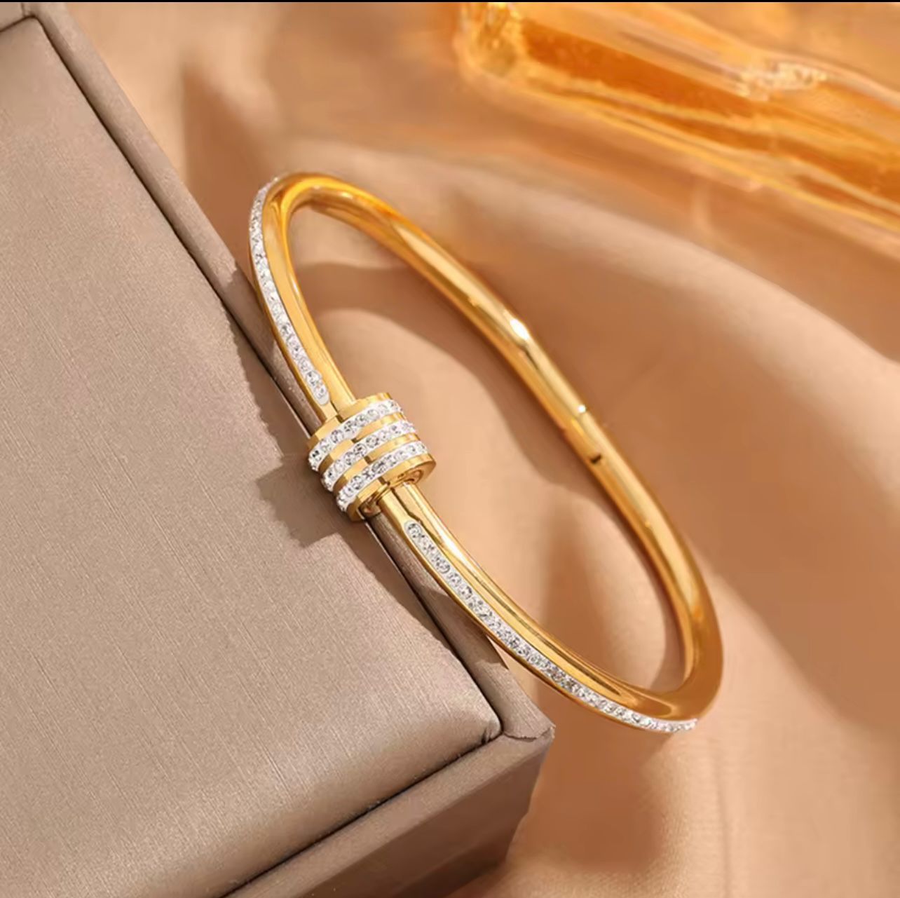 Elegant Gold Stainless Steel Bracelet Set