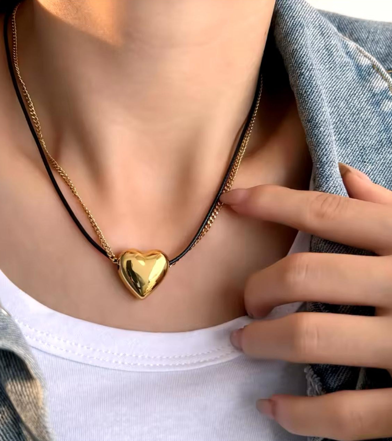 Chunky leather and chain necklace