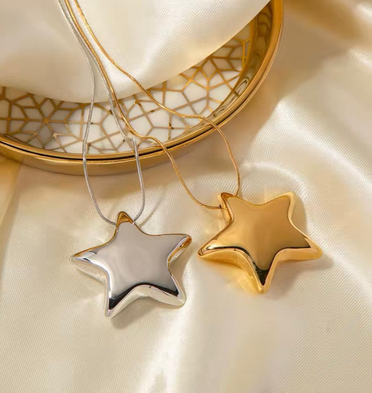 Star charm necklace
