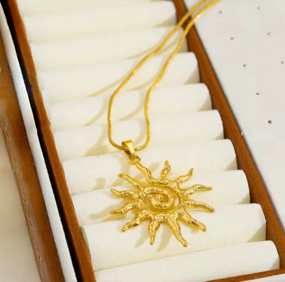 Solar Glow Necklace ☀️✨