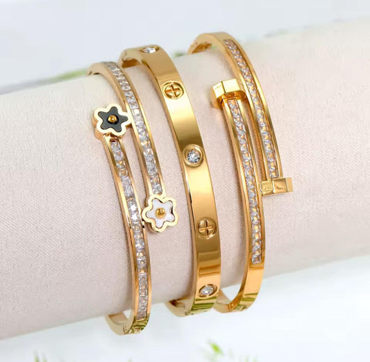 Flower Bracelet Set
