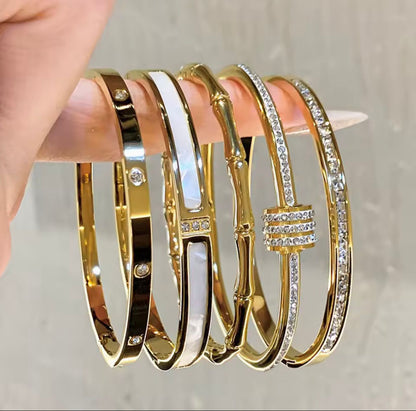 Elegant Gold Stainless Steel Bracelet Set