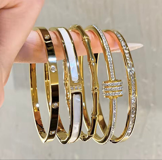 Elegant Gold Stainless Steel Bracelet Set